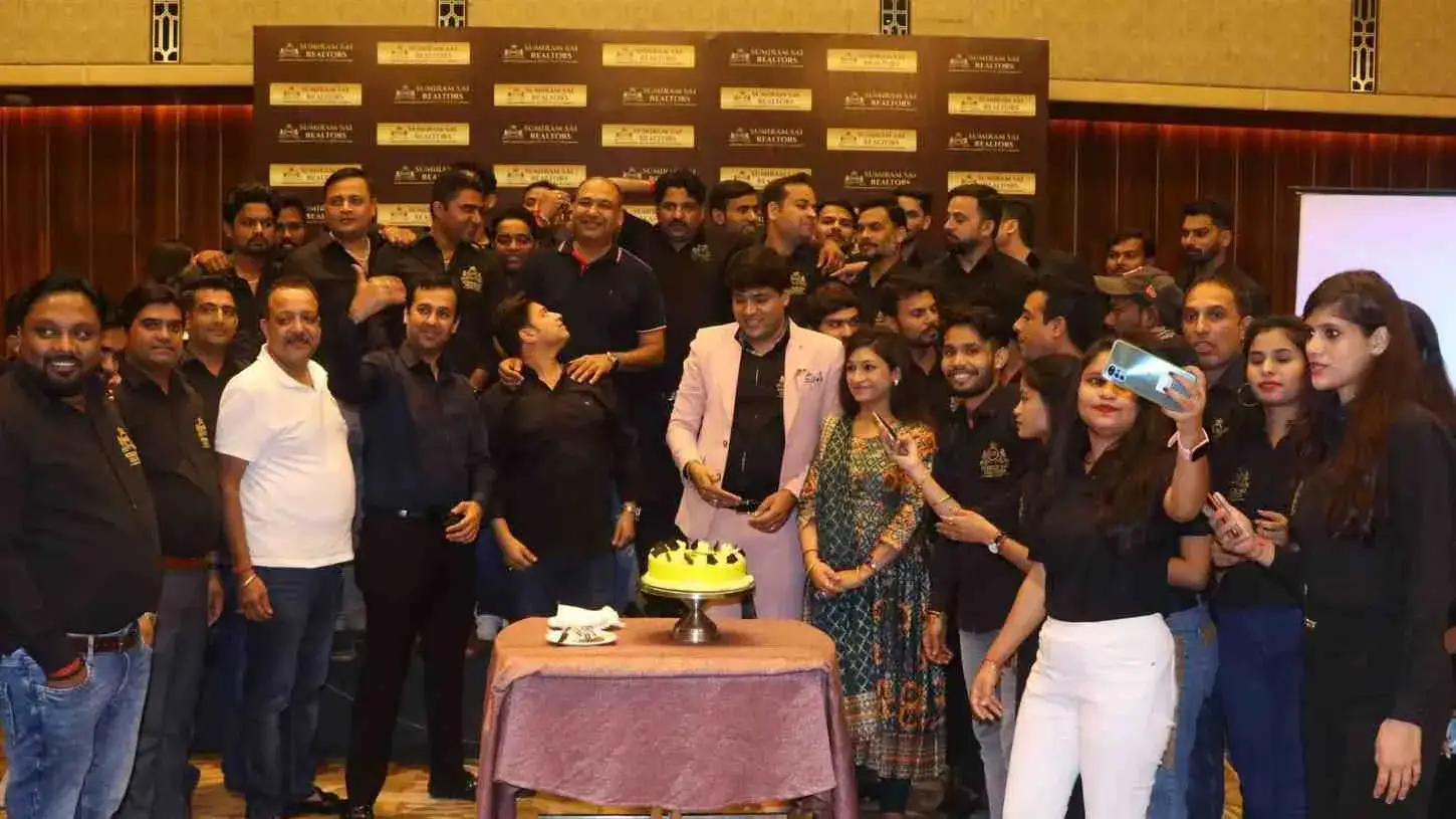 Sumiram Sai Realtors Anniversary 15_11Zon